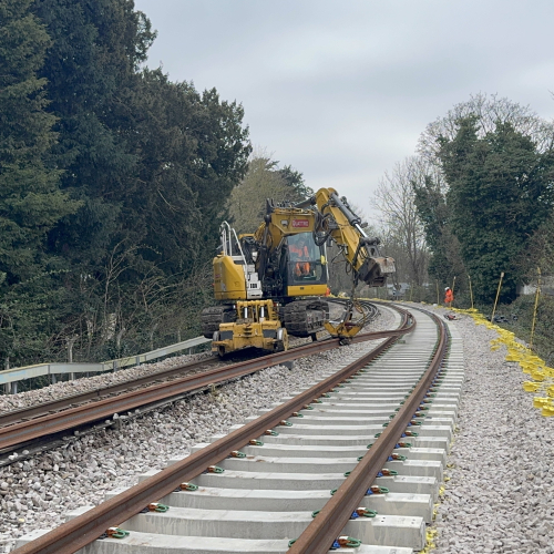 steel being lifted with an RRV on track