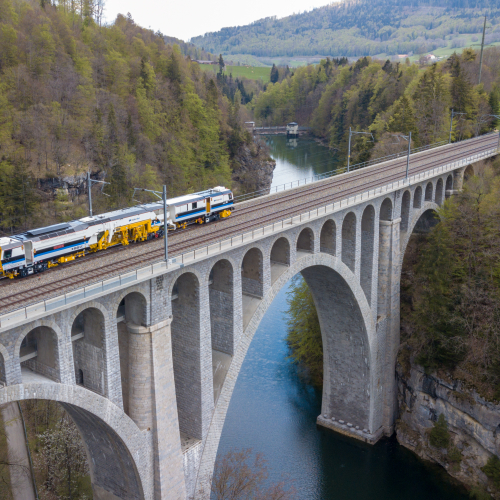 B 66 UC - Volker Rail 30-04-2019 (2).jpg