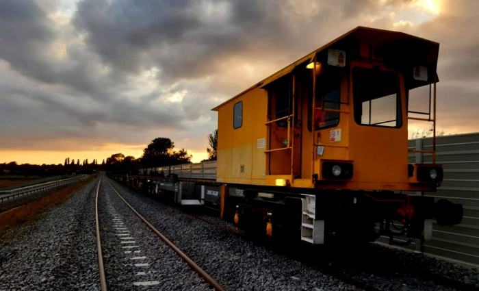 Long welded rail train 1.jpg
