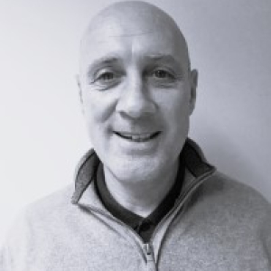 Head shot of Tony price in black and white