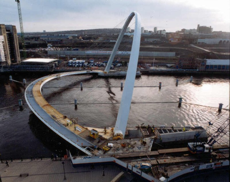 Gateshead Millennium Bridge