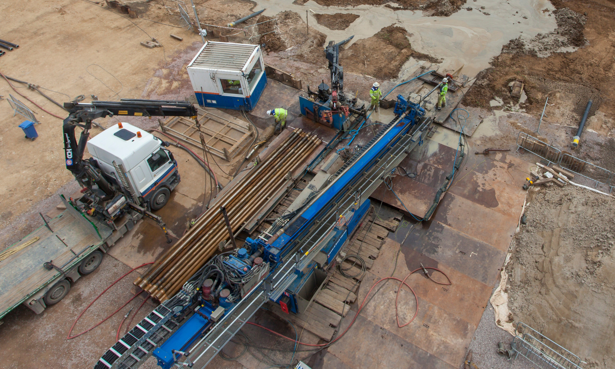 Aerial shot of the 100t drill rig